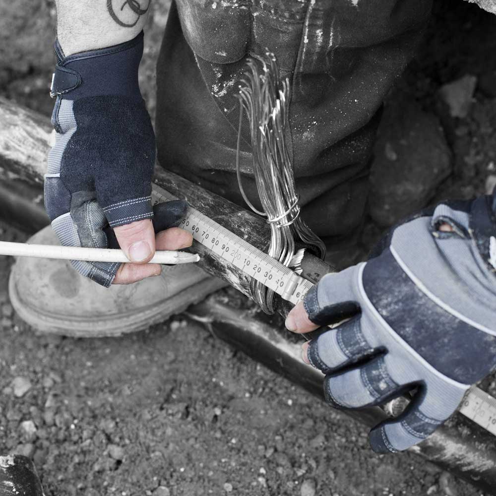 Polyco Matrix Mechanics Work Glove at Work